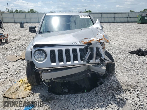2016 Jeep Patriot Sport z VIN 1C4NJPBA3GD687785, wystawiony jako Copart lot #57164475 z przebiegiem 114 993 mil mil oraz Szkoda całkowita • Salvage title. Historia ofert i sprzedaży dostępna na DreamBid. Obrazek 5.