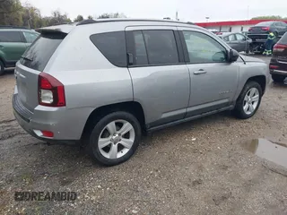 2017 Jeep Compass Sport with VIN 1C4NJCBA4HD123718, listed as a IAAI auction lot 41986191 with 140,109 mi miles and . Bid and sale history available at DreamBid. Image 4.