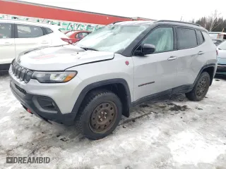 2022 Jeep Compass Trailhawk with VIN 3C4NJDDB0NT238673, listed as a Copart auction lot 83273544 with 57,912 mi miles and Salvage Title. Bid and sale history available at carsss.com. Image 1.