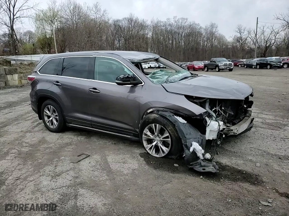 2015 Toyota Highlander LE with VIN 5TDBKRFH8FS196280, listed as a Copart auction lot 51072125 with 0 mi miles and Non Repairable. Bid and sale history available at carsss.com. Image 12.