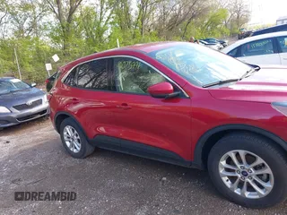 2020 Ford Escape SE z VIN 1FMCU9G64LUC69806, wystawiony jako IAAI lot #42075446 z przebiegiem 93 769 mil mil oraz . Historia ofert i sprzedaży dostępna na DreamBid. Obrazek 13.