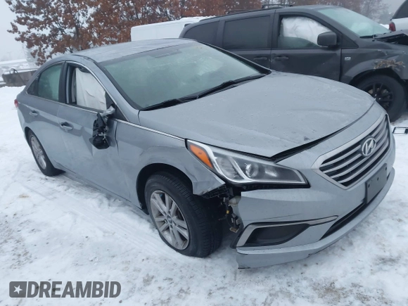 2017 Hyundai Sonata 2.4L with VIN 5NPE24AF6HH533771, listed as a IAAI auction lot 41179431 with 76,597 mi miles and . Bid and sale history available at carsss.com. Image 1.