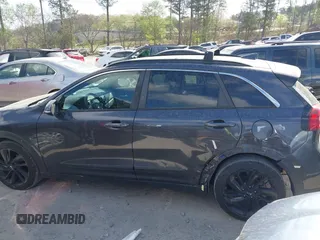 2018 Kia Niro EX with VIN KNDCC3LC7J5133340, listed as a IAAI auction lot 41958356 with 150,195 mi miles. Bid and sale history available at carsss.com. Image 14.
