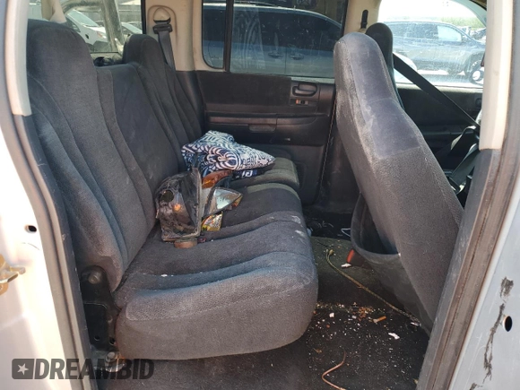 2004 Dodge Dakota SLT with VIN 1D7HG48N74S509797, listed as a Copart auction lot 57797055 with 214,275 mi miles and Salvage title. Bid and sale history available at DreamBid. Image 10.