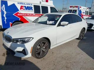 2022 BMW 3 Series 330i z VIN 3MW5R1J01N8C72194, wystawiony jako IAAI lot #41833596 z przebiegiem 24 296 mil mil oraz . Historia ofert i sprzedaży dostępna na DreamBid. Obrazek 17.
