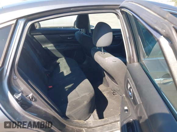 2015 Nissan Altima 2.5 S with VIN 1N4AL3AP0FC452682, listed as a IAAI auction lot 41872360 with 187,247 mi miles. Bid and sale history available at carsss.com. Image 8.