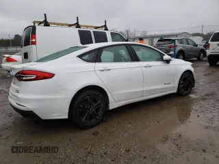 2019 Ford Fusion Hybrid SE with VIN 3FA6P0LU8KR208219, listed as a Copart auction lot 71338532 with 28,212 mi miles. Bid and sale history available at carsss.com. Image 3.