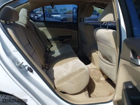2009 Honda Accord Sdn LX with VIN 1HGCP26309A144565, listed as a IAAI auction lot 41790315 with 233,186 mi miles. Bid and sale history available at carsss.com. Image 8.