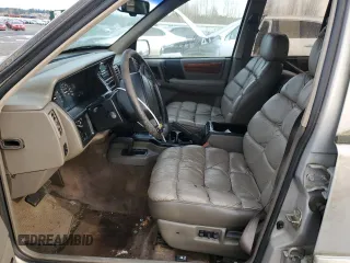 1994 Jeep Grand Cherokee Limited with VIN 1J4GZ78Y7RC224640, listed as a Copart auction lot 86942394 with 174,264 mi miles and Clean Title. Bid and sale history available at carsss.com. Image 7.