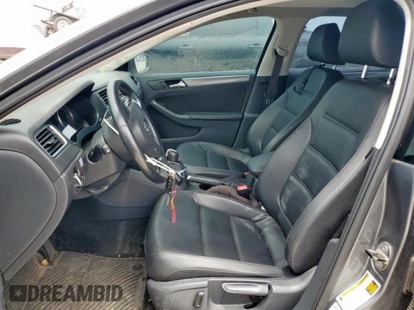 2014 Volkswagen Jetta TDI w/Premium with VIN 3VWLL7AJ9EM267112, listed as a Copart auction lot 58163545 with 106,367 mi miles and Clean title. Bid and sale history available at DreamBid. Image 7.