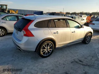 2016 Volvo V60 Cross Country T5 with VIN YV4612HK0G1003412, listed as a Copart auction lot 77974704 with 0 mi miles and Salvage Title. Bid and sale history available at carsss.com. Image 3.