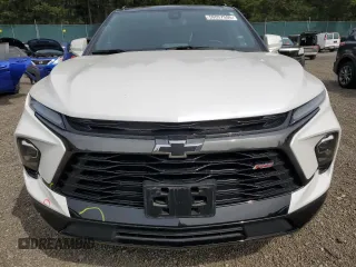 2024 Chevrolet Blazer RS z VIN 3GNKBKRSXRS139522, wystawiony jako Copart lot #56057595 z przebiegiem 29 475 mil mil oraz Szkoda całkowita • Salvage title. Historia ofert i sprzedaży dostępna na DreamBid. Obrazek 5.