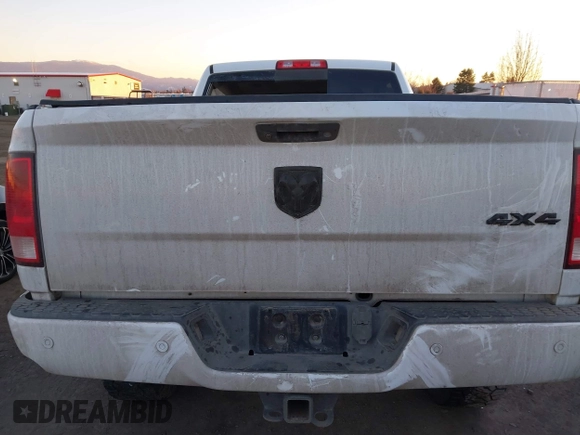 2018 Ram 2500 Big Horn with VIN 3C6UR5DL6JG257631, listed as a IAAI auction lot 41385380 with 1 mi miles. Bid and sale history available at carsss.com. Image 15.
