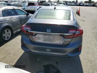 2018 Honda Clarity Plug-In Hybrid with VIN JHMZC5F16JC006069, listed as a Copart auction lot 61131514 with 131,231 mi miles and Salvage Title. Bid and sale history available at carsss.com. Image 6.