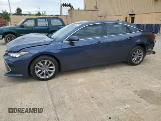 2019 Toyota Avalon XLE z VIN 4T1BZ1FB9KU005153, wystawiony jako Copart lot #55974835 z przebiegiem 184 965 mil mil oraz Szkoda całkowita • Salvage title. Historia ofert i sprzedaży dostępna na DreamBid. Obrazek 1.