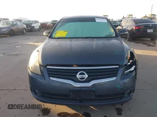 2008 Nissan Altima 3.5 SE with VIN 1N4BL21E18C236081, listed as a IAAI auction lot 41792229 with 136,208 mi miles. Bid and sale history available at carsss.com. Image 12.