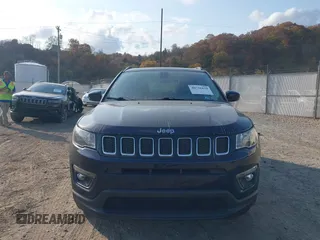 2019 Jeep Compass Latitude with VIN 3C4NJDBB0KT818133, listed as a IAAI auction lot 40736830 with 37,714 mi miles. Bid and sale history available at carsss.com. Image 13.