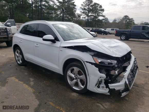 2023 Audi Q5 S line Premium Plus with VIN WA1EAAFY0P2158000, listed as a Copart auction lot 46904785 with 17,765 mi miles and Salvage Title. Bid and sale history available at carsss.com. Image 4.