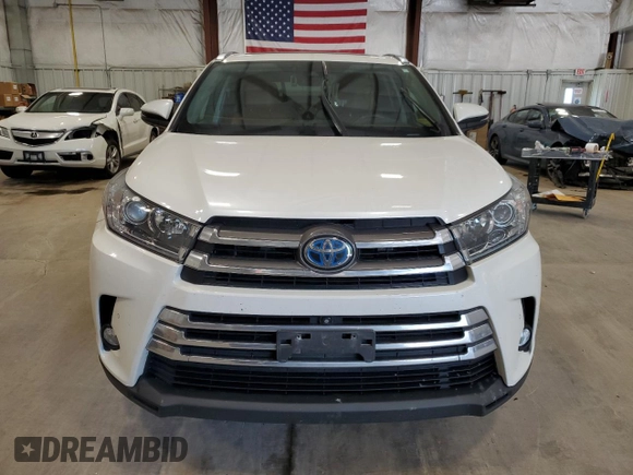 2018 Toyota Highlander Hybrid Limited with VIN 5TDDGRFH8JS039822, listed as a Copart auction lot 61665095 with 101,060 mi miles and Clean title. Bid and sale history available at DreamBid. Image 5.