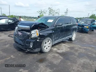 2015 GMC Terrain SLE z VIN 2GKALMEK3F6345377, wystawiony jako IAAI lot #42109041 z przebiegiem 151 033 mil mil oraz . Historia ofert i sprzedaży dostępna na DreamBid. Obrazek 2.