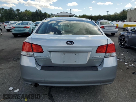 2012 Subaru Legacy Premium z VIN 4S3BMBC6XC3012037, wystawiony jako Copart lot #55500225 z przebiegiem 303 495 mil mil oraz Szkoda całkowita • Salvage title. Historia ofert i sprzedaży dostępna na DreamBid. Obrazek 6.
