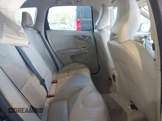 2016 Volvo XC60 T5 Premier с VIN YV4612RK7G2828503, выставлен на аукционе IAAI как лот 42176880 с пробегом 64 324 миль миль и . История ставок и продаж доступна на DreamBid. Изображение 8.