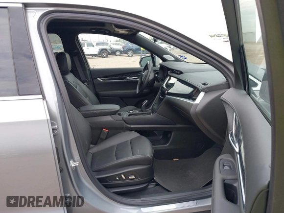 2025 Cadillac XT6 FWD Premium Luxury with VIN 1GYKPCRS0SZ119055, listed as a IAAI auction lot 42574001 with 17,137 mi miles and . Bid and sale history available at DreamBid. Image 5.