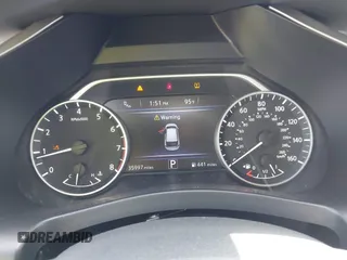 2023 Nissan Murano SV z VIN 5N1AZ2BSXPC136984, wystawiony jako IAAI lot #42258891 z przebiegiem 35 997 mil mil oraz . Historia ofert i sprzedaży dostępna na DreamBid. Obrazek 7.