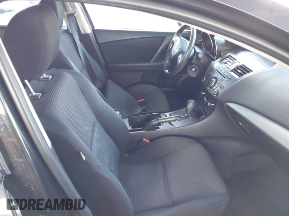 2013 Mazda Mazda3 i Sport with VIN JM1BL1U88D1711290, listed as a IAAI auction lot 41756747 with 100,570 mi miles. Bid and sale history available at carsss.com. Image 5.