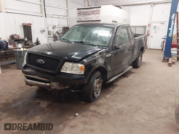 2006 Ford F-150 XLT with VIN 1FTPX14V26NA84341, listed as a IAAI auction lot 41113436 with 179,361 mi miles. Bid and sale history available at carsss.com. Image 17.