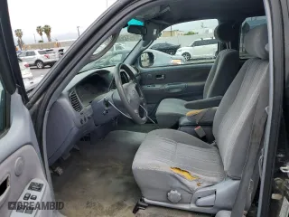 2000 Toyota Tundra SR5 with VIN 5TBRT3416YS002887, listed as a Copart auction lot 48531925 with 477,972 mi miles and Salvage Title. Bid and sale history available at carsss.com. Image 7.
