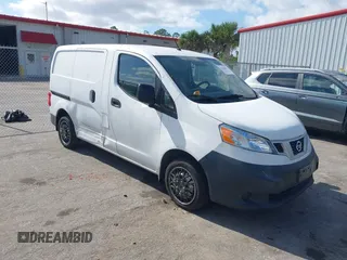 2015 Nissan NV200 SV with VIN 3N6CM0KN3FK711426, listed as a IAAI auction lot 41228839 with 149,546 mi miles. Bid and sale history available at carsss.com. Image 1.