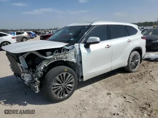 2022 Toyota Highlander Platinum with VIN 5TDFZRBH5NS171578, listed as a Copart auction lot 48809375 with 42,852 mi miles and Salvage Title. Bid and sale history available at carsss.com. Image 1.