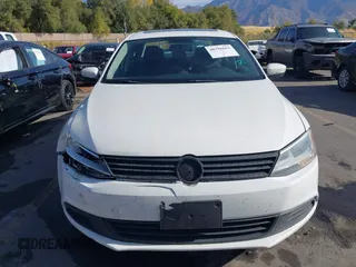2012 Volkswagen Jetta Sedan SE w/Convenience with VIN 3VWDX7AJ7CM377081, listed as a IAAI auction lot 40756653 with 120,019 mi miles. Bid and sale history available at carsss.com. Image 13.