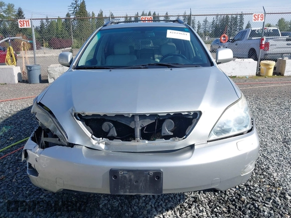 2008 Lexus RX with VIN 2T2HK31U38C069679, listed as a IAAI auction lot 42119684 with 134,196 mi miles. Bid and sale history available at carsss.com. Image 12.