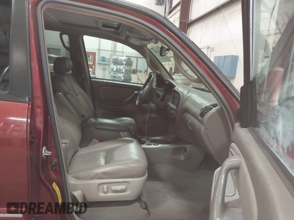 2007 Toyota Sequoia Limited with VIN 5TDBT48A27S283299, listed as a IAAI auction lot 42169924 with 220,767 mi miles and . Bid and sale history available at DreamBid. Image 5.