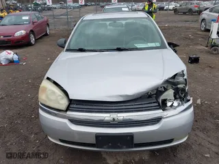 2004 Chevrolet Malibu LT with VIN 1G1ZU54824F169683, listed as a IAAI auction lot 41844040 with 108,964 mi miles. Bid and sale history available at carsss.com. Image 6.