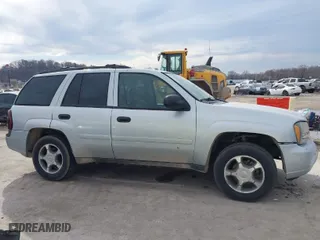 2007 Chevrolet TrailBlazer LS with VIN 1GNDT13S272169972, listed as a IAAI auction lot 41669706 with 217,228 mi miles. Bid and sale history available at carsss.com. Image 13.