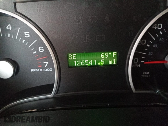 2006 Ford Explorer XLS z VIN 1FMEU72E26UB03509, wystawiony jako IAAI lot #42511818 z przebiegiem 126 541 mil mil oraz . Historia ofert i sprzedaży dostępna na DreamBid. Obrazek 42.