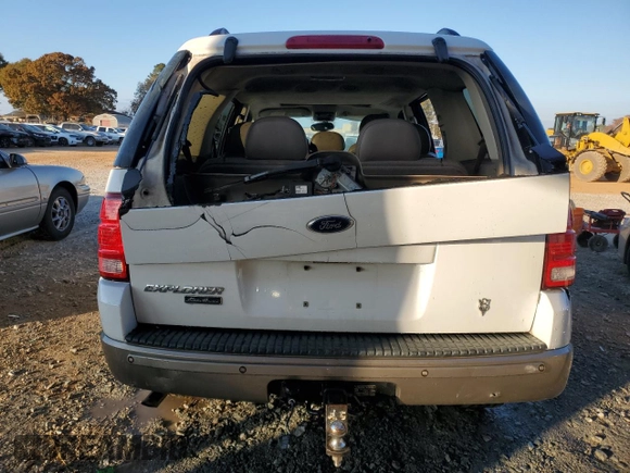 2004 Ford Explorer Eddie Bauer with VIN 1FMDU64W74UB82717, listed as a Copart auction lot 82611394 with 277,557 mi miles and Salvage title. Bid and sale history available at DreamBid. Image 6.