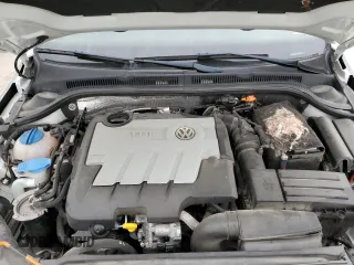2014 Volkswagen Jetta TDI w/Premium with VIN 3VWLL7AJ2EM410482, listed as a Copart auction lot 53691984 with 77,421 mi miles and Salvage title. Bid and sale history available at DreamBid. Image 11.