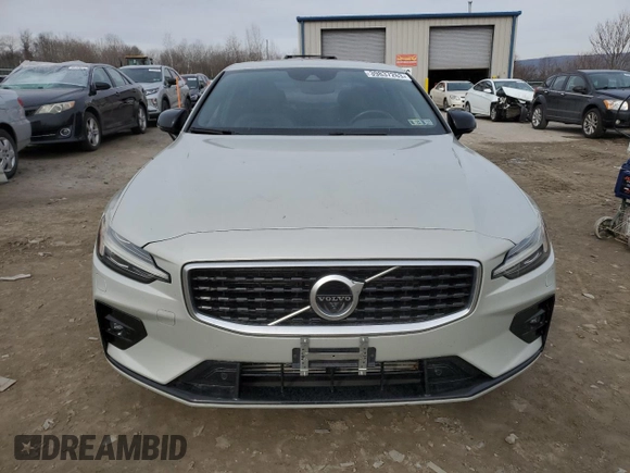 2019 Volvo S60 R-Design with VIN 7JRA22TM8KG016709, listed as a Copart auction lot 39837263 with 36,825 mi miles. Bid and sale history available at carsss.com. Image 5.
