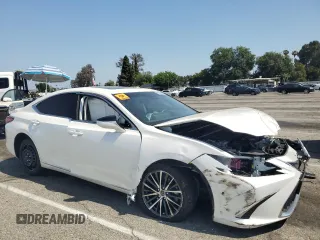 2024 Lexus ES 300h with VIN 58ADA1C10RU040064, listed as a Copart auction lot 58858825 with 8,021 mi miles and Salvage title. Bid and sale history available at DreamBid. Image 4.