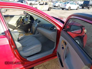2007 Toyota Camry CE z VIN 4T1BE46K17U137909, wystawiony jako IAAI lot #41988503 z przebiegiem 244 703 mil mil oraz . Historia ofert i sprzedaży dostępna na DreamBid. Obrazek 5.