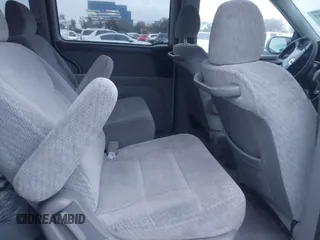 2002 Honda Odyssey LX z VIN 5FNRL18542B028358, wystawiony jako IAAI lot #41799092 z przebiegiem Nie podano mil oraz . Historia ofert i sprzedaży dostępna na DreamBid. Obrazek 8.
