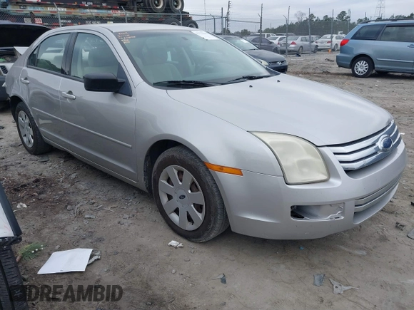 2008 Ford Fusion S with VIN 3FAHP06Z78R111053, listed as a IAAI auction lot 41522528 with 145,467 mi miles. Bid and sale history available at carsss.com. Image 1.