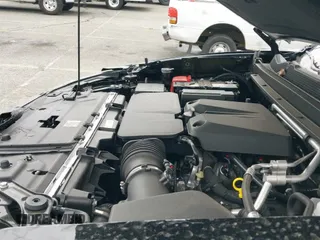 2024 Chevrolet Colorado 4WD ZR2 z VIN 1GCPTFEKXR1317228, wystawiony jako IAAI lot #42180742 z przebiegiem 3 141 mil mil oraz . Historia ofert i sprzedaży dostępna na DreamBid. Obrazek 19.