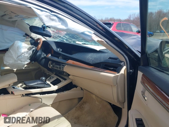 2014 Lexus ES 300h with VIN JTHBW1GG5E2066621, listed as a IAAI auction lot 42008057 with Not Provided miles and . Bid and sale history available at DreamBid. Image 5.