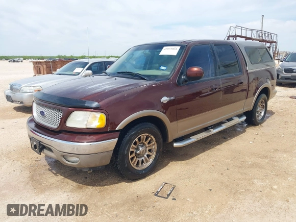 2003 Ford F-150 XLT with VIN 1FTRW07LX3KC09941, listed as a IAAI auction lot 42035068 with 137,762 mi miles. Bid and sale history available at carsss.com. Image 2.