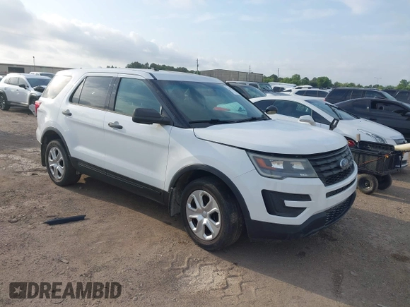 2016 Ford Utility Police Interceptor with VIN 1FM5K8AR5GGA86768, listed as a IAAI auction lot 42140734 with 115,820 mi miles. Bid and sale history available at carsss.com. Image 1.